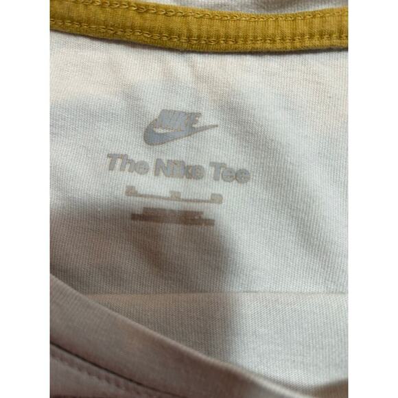 NIKE TSHIRT light gray AND GOLD. MENS SIZE XL - Picture 4 of 4